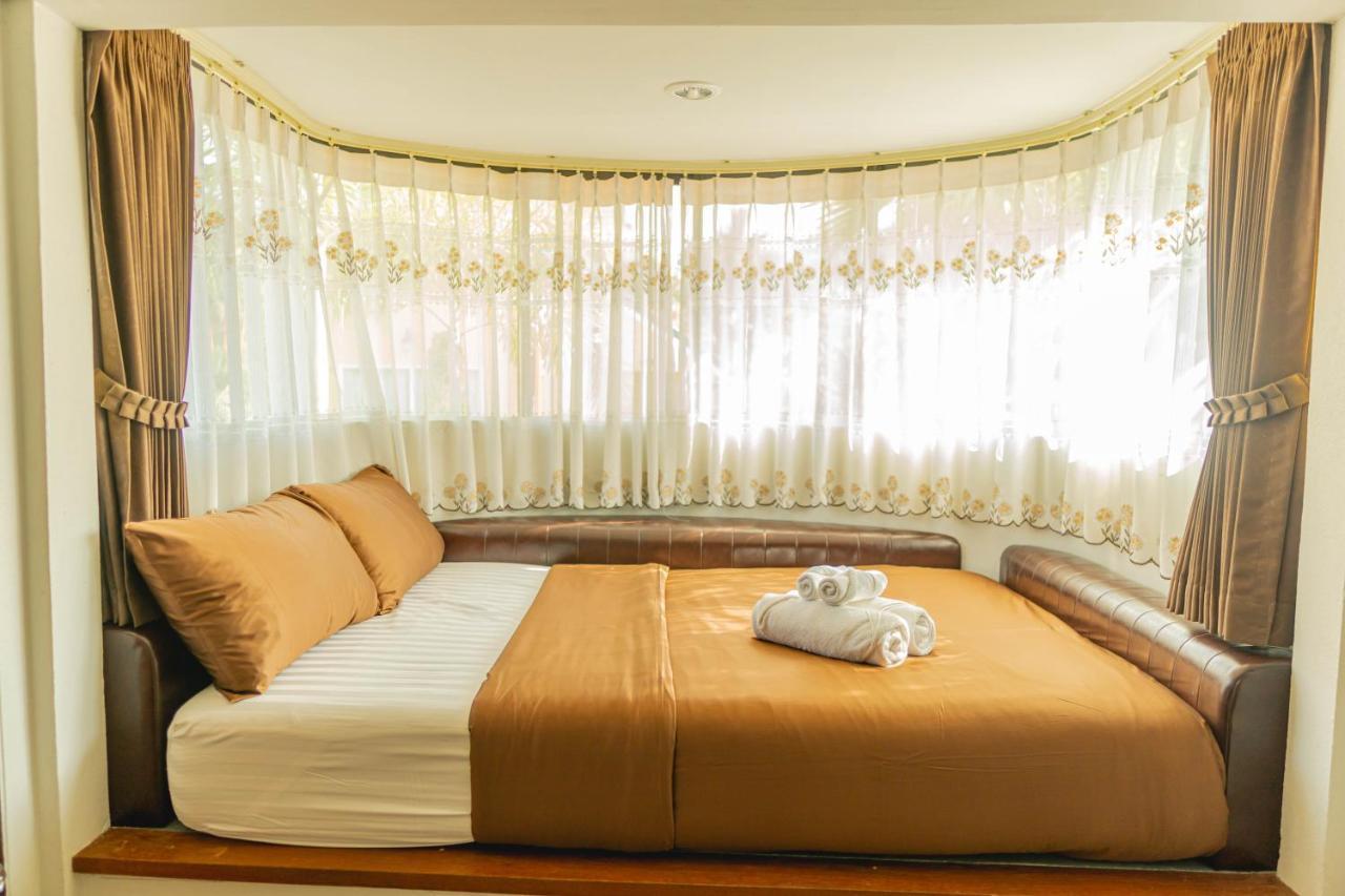 Apinya Resort Bangsarey Ban Tao Than Exterior photo
