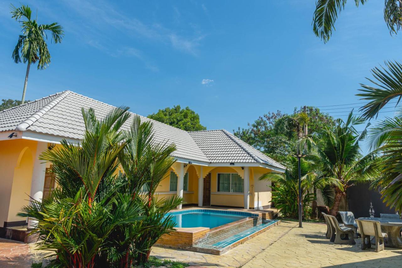 Apinya Resort Bangsarey Ban Tao Than Exterior photo
