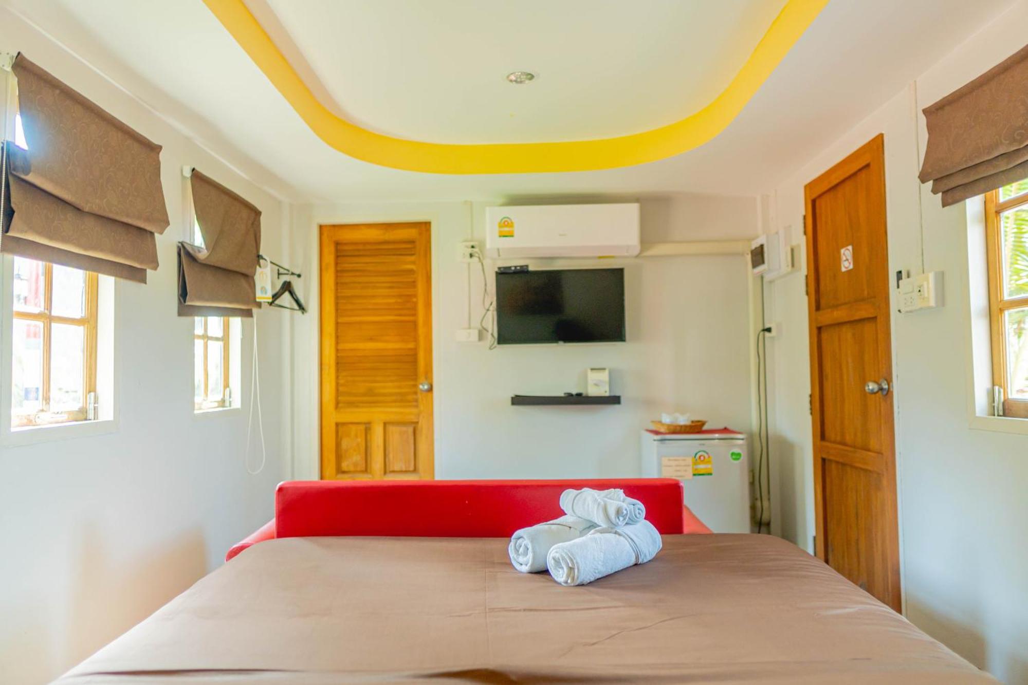 Apinya Resort Bangsarey Ban Tao Than Exterior photo